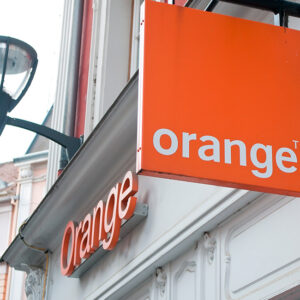 Organise bank accounts, insurances, utilities, internet and mobile contracts